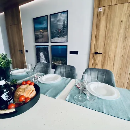 Apartament N&b Góry, Spa, Basen I Jacuzzi Szklarska Poręba